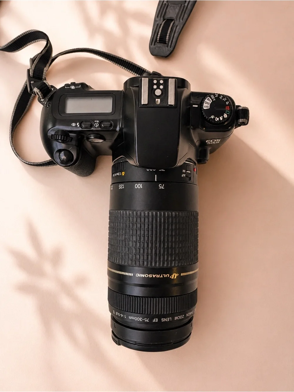Canon EOS 500 35mm Film Cam with EF 75-300mm & EF 35-105mm Lenses + Accessories
